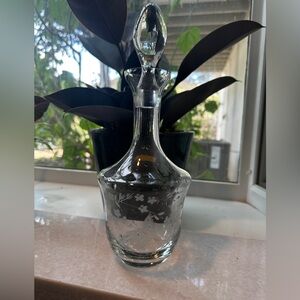 Vintage toscany Romania hand blown and etched decanter. Butterfly design